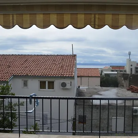 Apartment 11361b